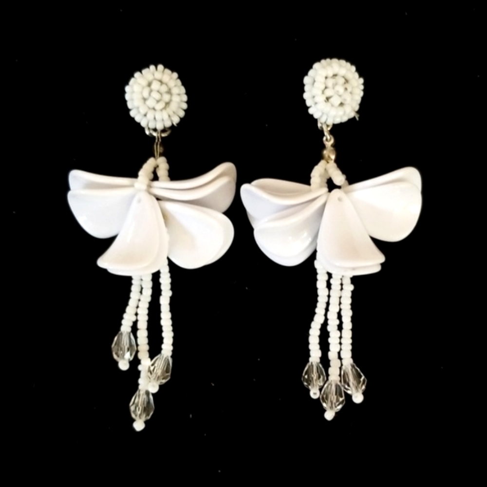 Vintage Estate Beaded Dangling Pierced Earrings - Picture 7 of 12